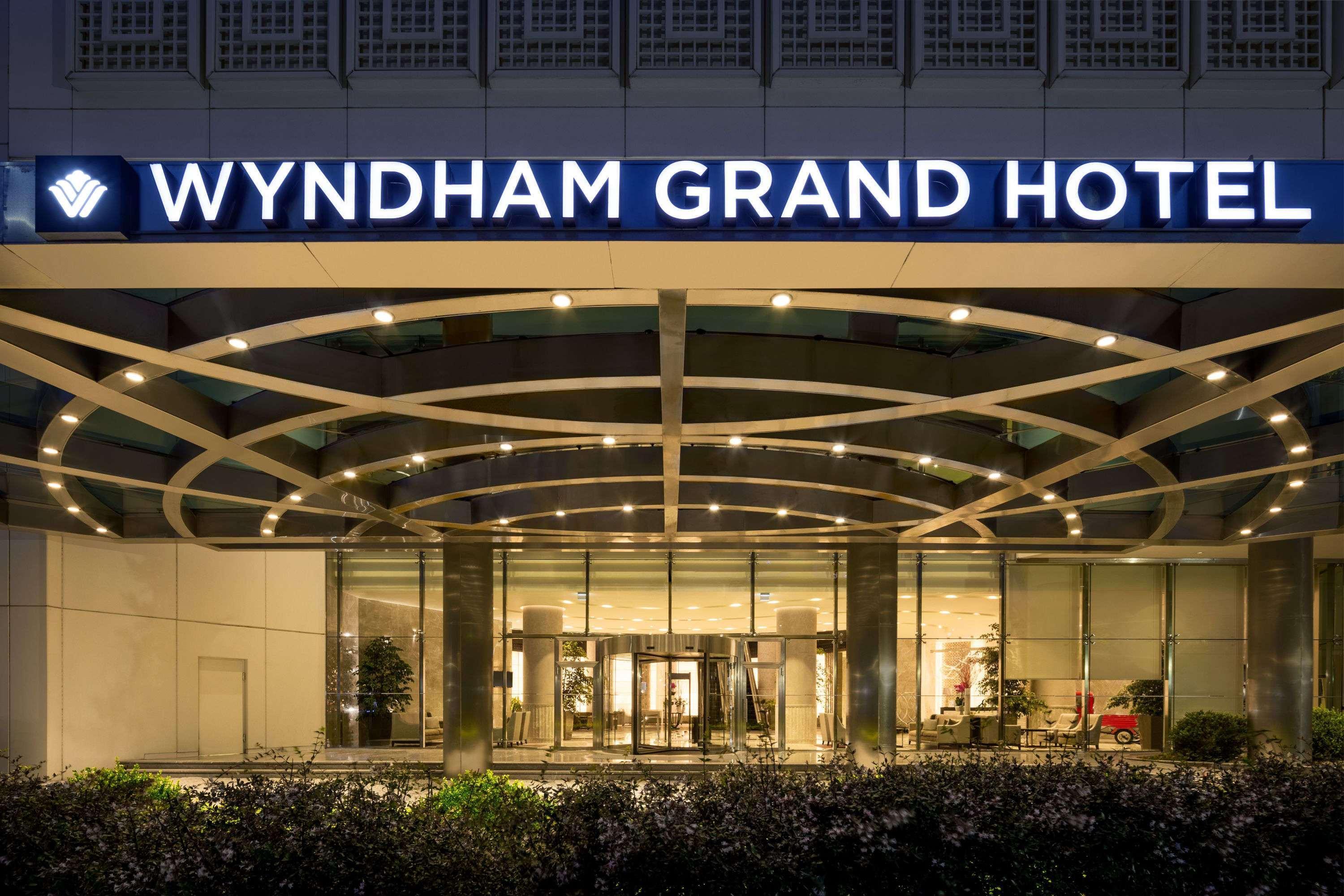 温德姆豪华伊斯坦布尔欧洲酒店 外观 照片 Wynham Grand Hotel