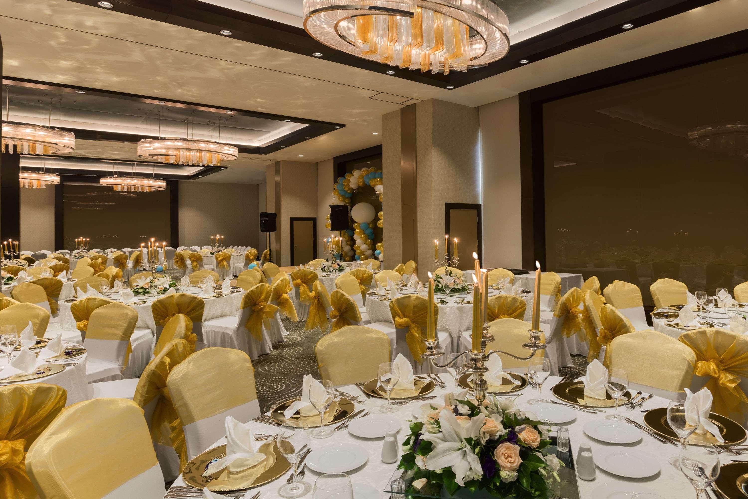 温德姆豪华伊斯坦布尔欧洲酒店 外观 照片 The ballroom at the hotel