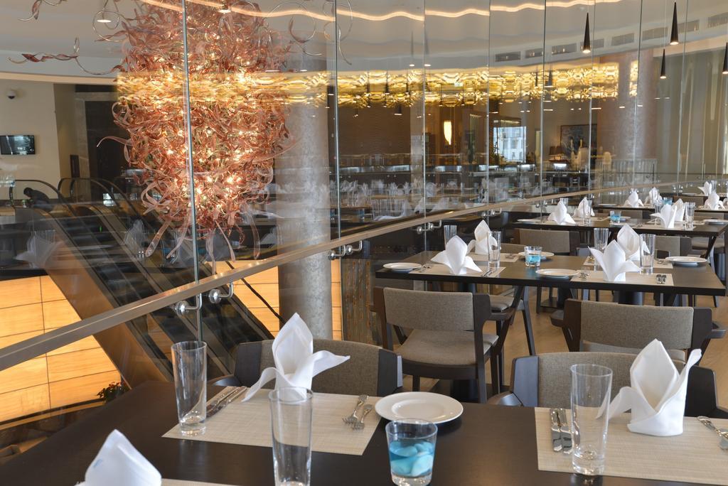 温德姆豪华伊斯坦布尔欧洲酒店 外观 照片 The restaurant