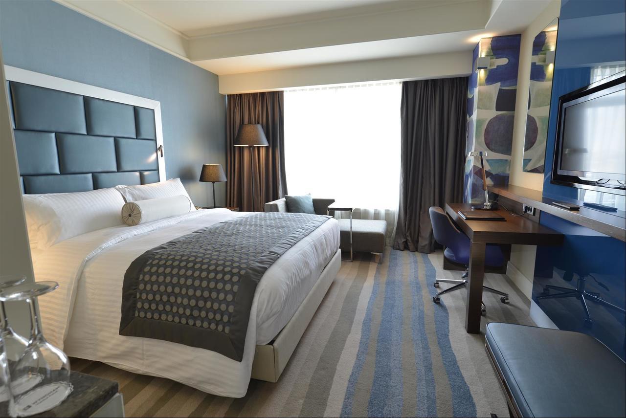 温德姆豪华伊斯坦布尔欧洲酒店 外观 照片 A typical hotel room